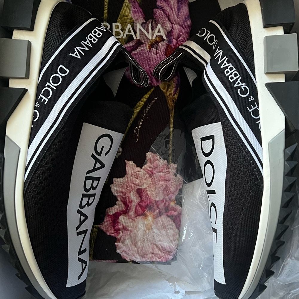 Dolce and GABBANA sneaker / slip ons